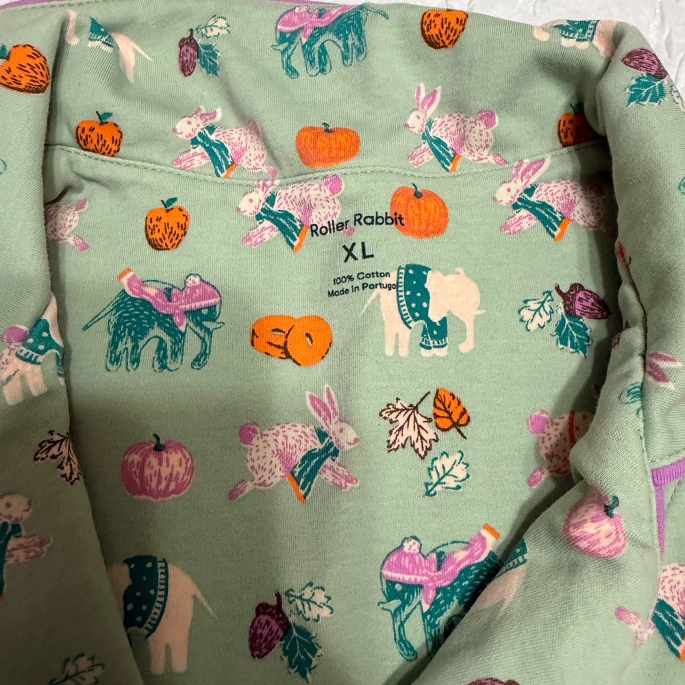 Roller Rabbit Pajama Set - Picture 3 of 4